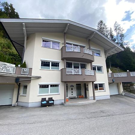 Ferien Haus - Ferienwohnung Lorena Neustift im Stubaital Exteriör bild