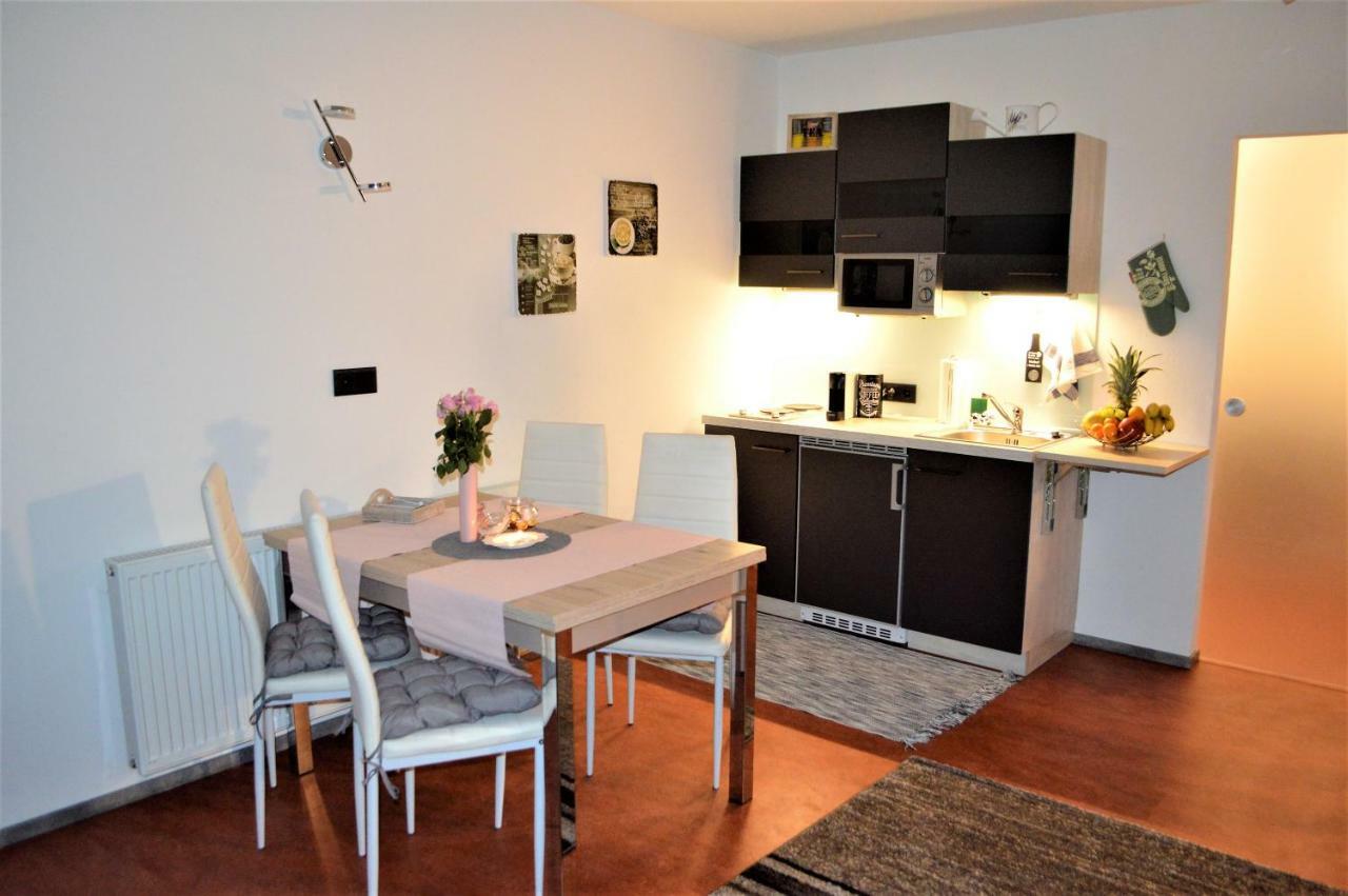 Ferien Haus - Ferienwohnung Lorena Neustift im Stubaital Exteriör bild